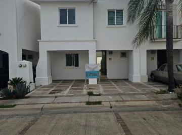 Casa de 3 habitaciones, León · Casa en Renta en La Marina, Acceso Al Parque El Papalote, El Metropolitano.