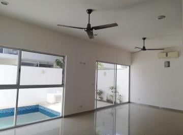 Casa · 197m² · 3 Recámaras · 2 Estacionamientos · Casa en Renta en Residencial Palmaris – Cancún