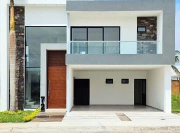 Casa de 4 habitaciones, Alvarado · Casa en Venta en Fracc Punta Tiburón