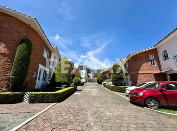 Casa · 224m² · 3 Recámaras · 2 Estacionamientos · Casa en Venta en Barrio San Francisco - (4)