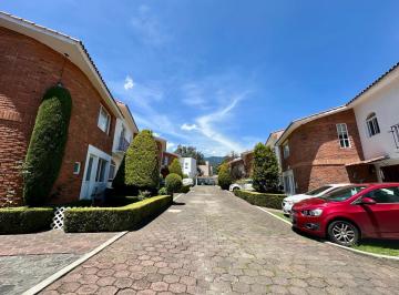 Casa · 224m² · 3 Recámaras · 2 Estacionamientos · Casa en Venta en Barrio San Francisco - (4)