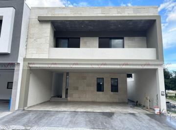 Casa · 346m² · 3 Recámaras · 3 Estacionamientos · Casa en Venta en Santiago