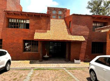 Casa de 4 habitaciones, Huixquilucan · Oportunidad en Bosques de La Herradura! Terreno Plano 1403 M²,jardín 400 M²,4rec,6autos,5baños, Alberca