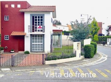 Casa en condominio de 4 habitaciones, Calimaya · Rento Casa en Villas del Campo