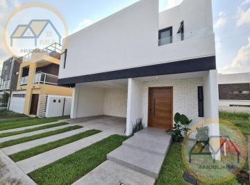 Casa · 222m² · 3 Recámaras · 2 Estacionamientos · Casa en Venta en Frac. Punta Tiburón