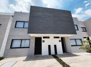 Casa · 114m² · 4 Recámaras · 1 Estacionamiento · Casa Nessa en Zakia Querétaro