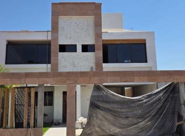 Casa de 4 habitaciones, San Juan del Río · Venta Casa Amplia Sjr Qro 3r 3b Diseño Exclusivo Aproveche Precio de Preventa