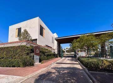 Terreno / Lote , Querétaro · Terreno en Venta en Altozano