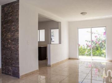 Casa · 143m² · 3 Recámaras · 2 Estacionamientos · Venta de Casa Nueva con Roof Garden Atrás de Plaza San Diego