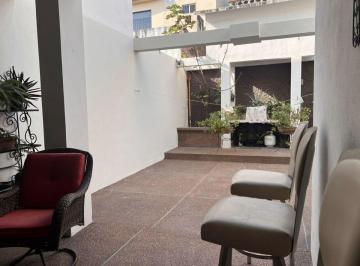 Casa · 352m² · 3 Recámaras · 2 Estacionamientos · Casa en Venta en Cumbres 5to Sector, Monterrey