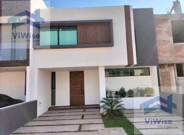 Casa · 207m² · 3 Recámaras · 2 Estacionamientos · Casa en Venta Nueva con Excelentes Acabados