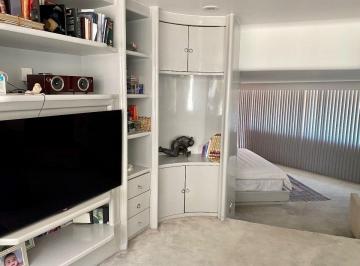 Casa · 608m² · 3 Recámaras · 6 Estacionamientos · Bosque de Las Lomas Casa en Venta!