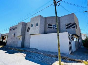 Bodega comercial · 570m² · Galpón - Zona Centro