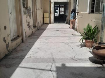 Casa · 351m² · 1 Recámara · Venta de Casa en Centro Lagunilla con 5 Departamentos