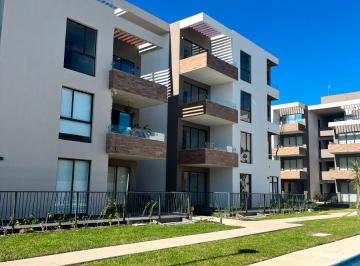 Departamento de 3 habitaciones, Solidaridad · Lujoso Departamento con 3 Recámaras en Privada, con Acceso Al Sports Club Privado. 100% Equipado