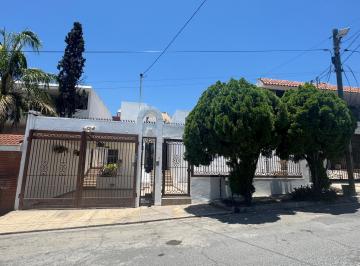 Casa de 3 habitaciones, San Nicolás de los Garza · Residencia en Venta en Lomas del Roble