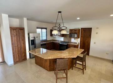 Casa de 4 habitaciones, Los Cabos · Casa Amueblada en Residencial Privado Zona Tezal Alberca Terraza Renta Largo Plazo