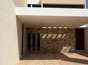 Casa de 4 habitaciones, Mérida · Bonita Casa Temozen Nueva en Temozon Yucatan Merida