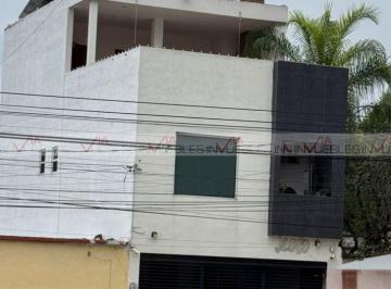 Casa · 268m² · 3 Recámaras · 2 Estacionamientos · Casa en Renta en Cieneguilla