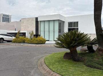 Casa · 700m² · 5 Recámaras · 4 Estacionamientos · Casa en Interlomas