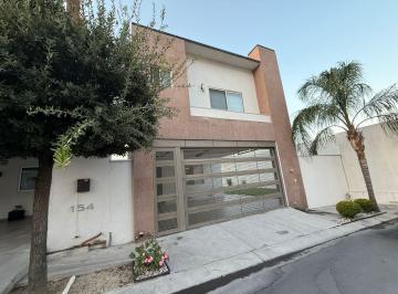 Casa · 224m² · 4 Recámaras · 2 Estacionamientos · Casa - Cumbres San Agustín