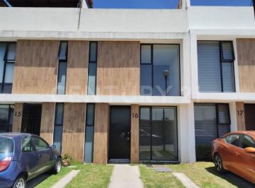 Casa · 121m² · 3 Recámaras · 2 Estacionamientos · Casa en Venta - Cipreses Residencial - Zona Sanctorum, Cuautlancingo!