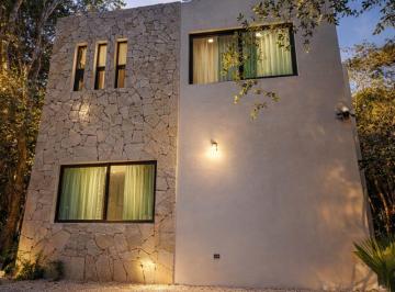 Casa de 3 habitaciones Venta MN 4,400,000 · Casa con Doble Altura en Playa del Carmen