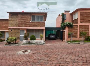 Casa · 125m² · 2 Estacionamientos · Casa en Venta en Villas Fontana V - 1312