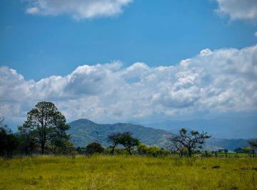 Terreno / Lote , Valle de Bravo · Terreno en Venta con Vista Panorámica a Solo 15 Min de Valle de Bravo