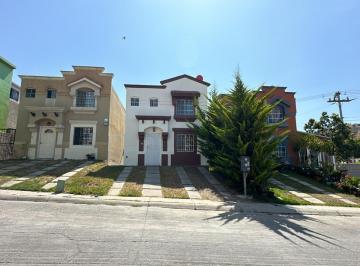 Casa de 3 habitaciones, Tijuana · Casa en Renta en Urbi Quinta del Cedro