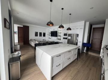 Casa · 579m² · 3 Recámaras · 3 Estacionamientos · Casa en Venta en Cerradas del Pedregal