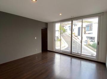 Casa · 450m² · 4 Recámaras · Casa en Venta en La Loma Club de Golf