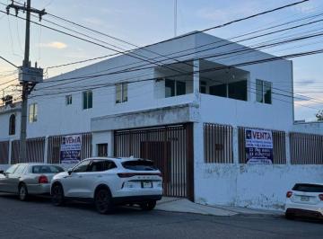 Oficina , Guadalajara · Inmueble Versátil: Bodega, Oficina o Local en Planta Baja y Casa en Planta Alta