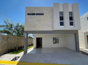 Casa de 3 habitaciones, Saltillo · Casa en Venta Al Norte de La Ciudad en Privada Antara