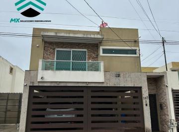Casa · 3 Recámaras · 2 Estacionamientos · (Mxcv25101) Casa en Venta Col. Unidad Nacional Info