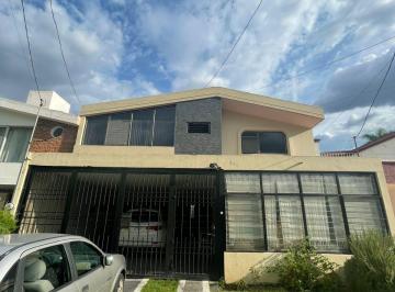 Casa de 4 habitaciones, Zapopan · Casa con Ubicacion Inmejorable