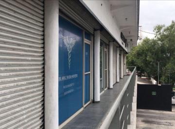 Local comercial , Monterrey · Local Comercial Sobre Av Leones
