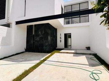 Casa de 3 habitaciones, Colima · Casa en Venta en San Ángel Residencial Zona Norte de Colima 3 Recamaras 2.5 Baños