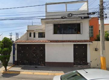 Casa de 3 habitaciones, Ecatepec de Morelos · Venta de Casa en Izcalli Jardines, Ecatepec, Edomex.