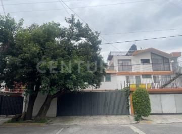 Casa · 250m² · 3 Recámaras · 3 Estacionamientos · Venta Casa La Florida Naucalpan 11155