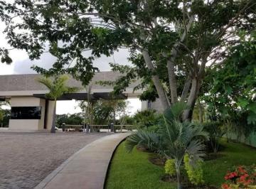 Terreno / Lote · 1342m² · Venta de Lote en Lujoso Residencial Nortemérida Komchen Mérida, Yuc. - (4)