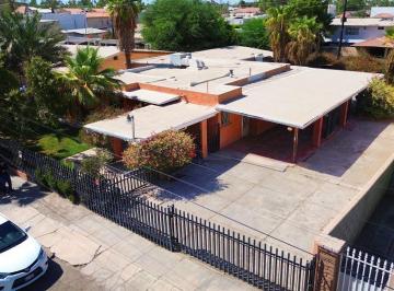 Casa · 229m² · 5 Recámaras · 4 Estacionamientos · Casa en Venta en Villafontana, Mexicali B. C - (4)