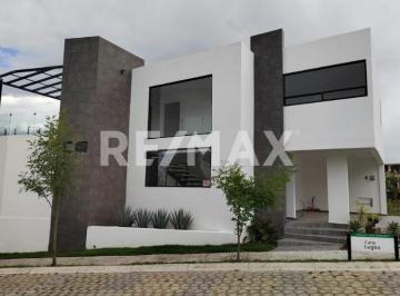 Casa · 222m² · 3 Recámaras · 2 Estacionamientos · Casa en Venta - (4)