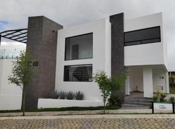 Casa · 222m² · 3 Recámaras · 2 Estacionamientos · Casa en Venta - (4)