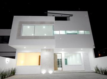 Terreno industrial de 3 habitaciones, Querétaro · En Renta Casa en Lomas de Juriquilla, Queretaro