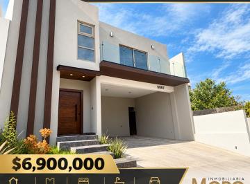 Casa 247m² Venta  · ¡Casa en Venta – Bosques del Valle, Completamente equipada!¡Tu Nuevo Hogar Te Está Esperando!