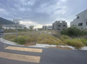 Terreno / Lote · 216m² · Terreno en Venta Santoral III Dominio Cumbres