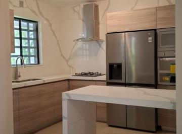 Casa de 3 habitaciones, Monterrey · Casa en Renta 131 m² Col. Gran Reserva Sector Alpes Av Cumbres del Sol