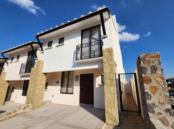 Casa en condominio de 3 habitaciones, El Marqués · Casa en Renta en Queretaro Zibata Samare