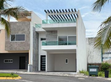 Casa de 4 habitaciones, Alvarado · Casa en Venta en El Fracc Mallorca